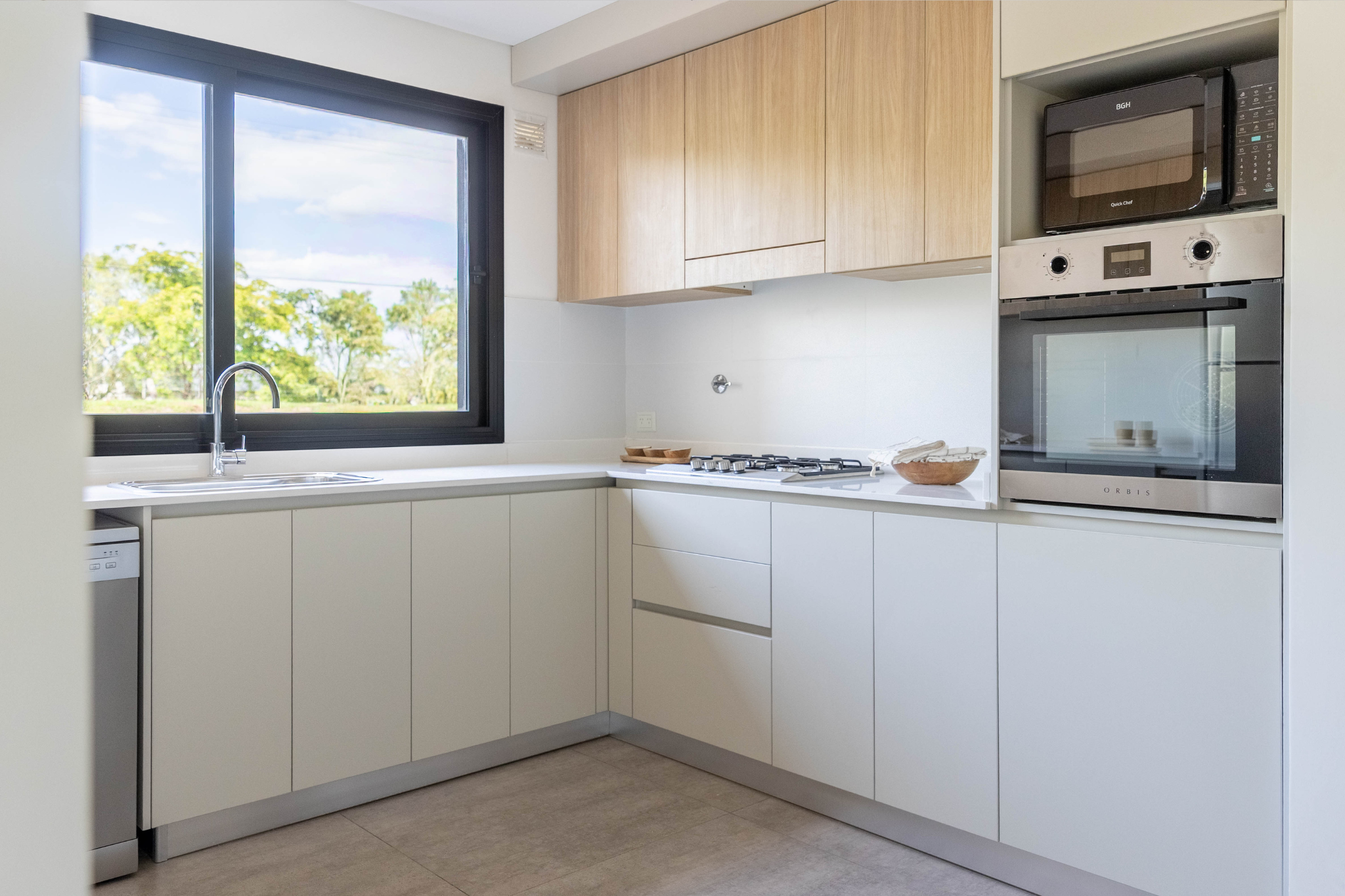 cocina 3 dorm condo la trinidad